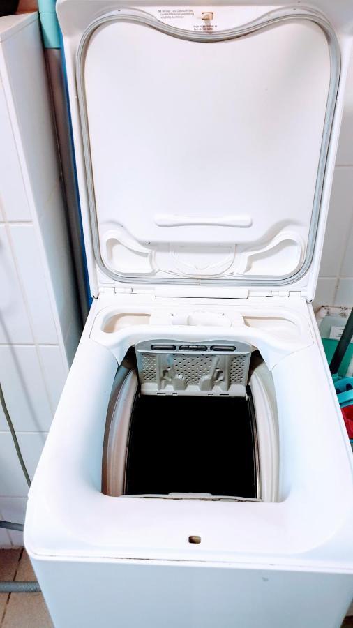 Room In City Center Halle With Shared Bathroom & Kitchen - Free Wifi, Netflix, Ipad & Ground Floor Ngoại thất bức ảnh